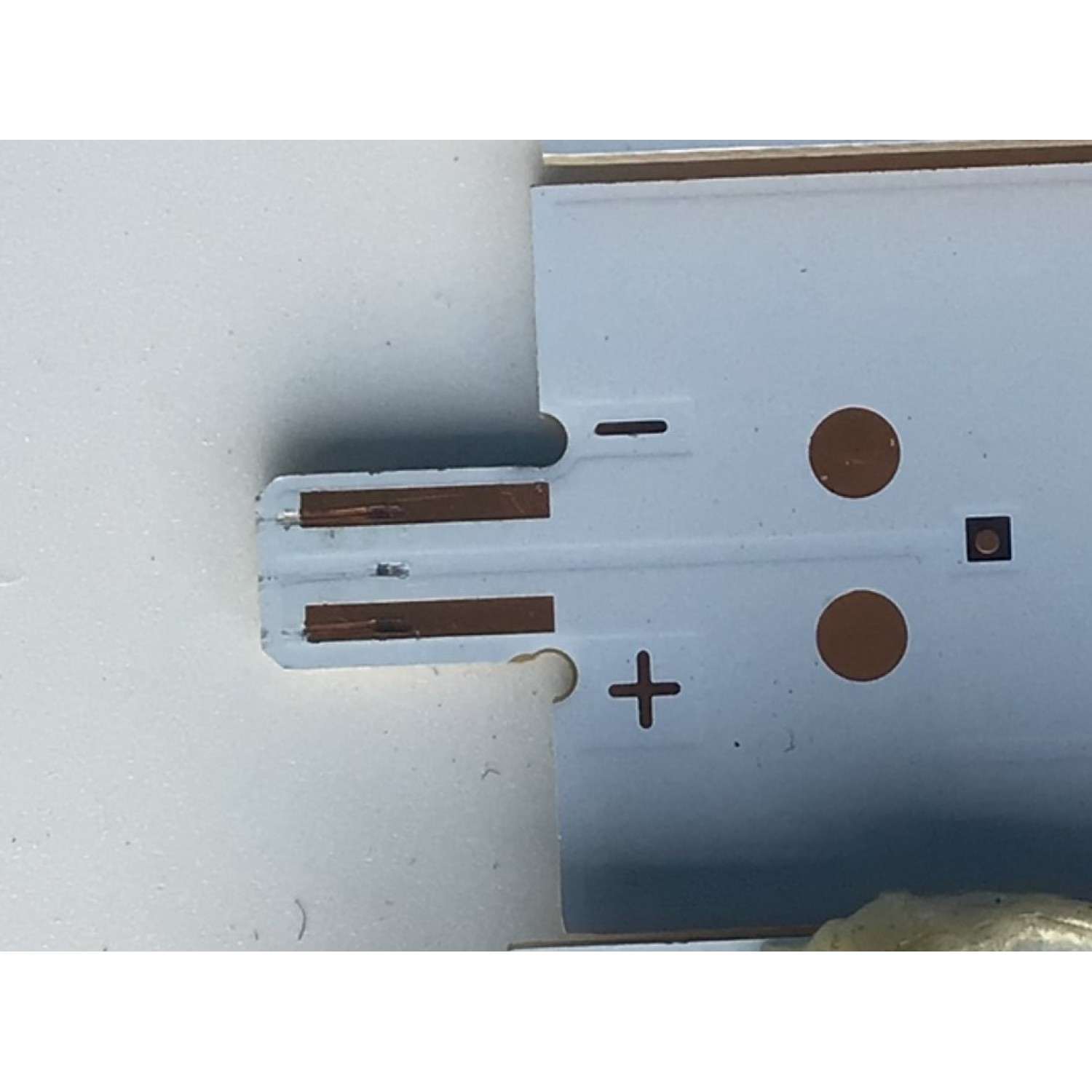 KIT DE LEDS ORIGINAL PARA TV VIZIO 12 PIEZAS / NUMERO DE PARTE LB50085 / LB50085 V0_00 / 210BZ06D04337DL00L / 81075 / 810751737 / 2C5650000EC0 / LB50071 V1_00 / PANEL TPT500J1-LE8.N / MODELO D50F-E1 / D50F-E1 LTM6VTLT - Imagen 2